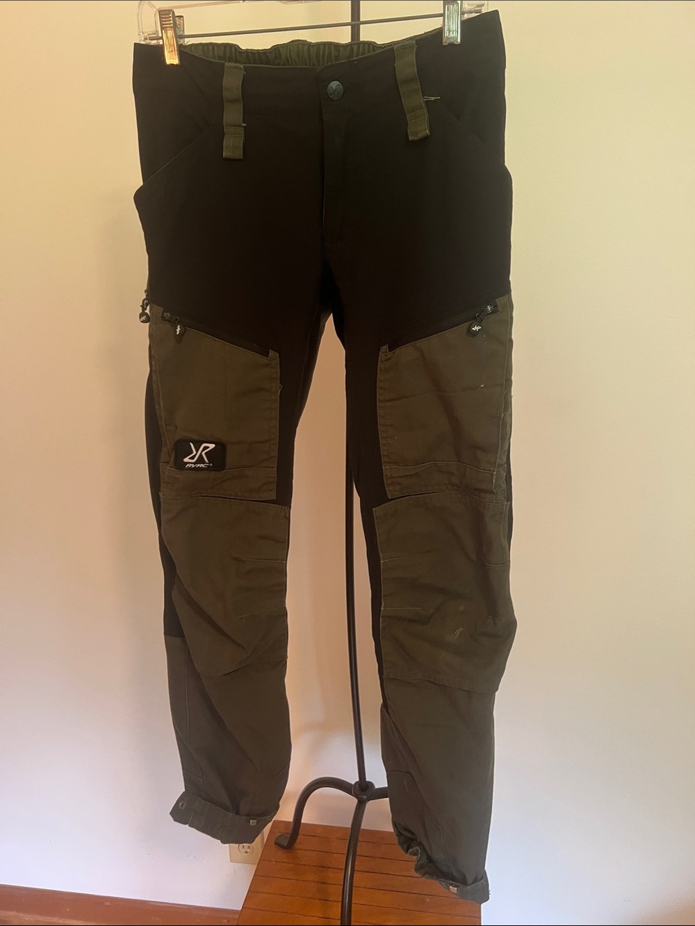 Revolution Race RVRC Pants